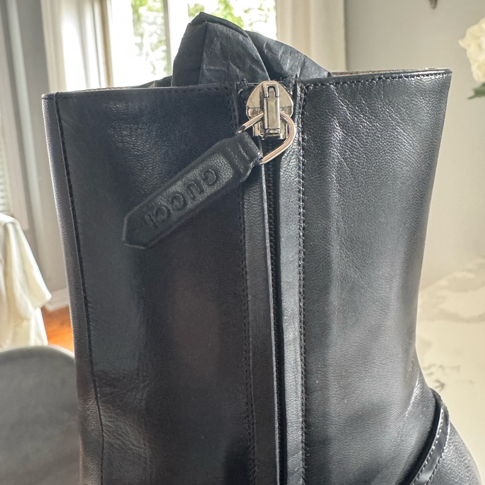 💕💕SOLD💕💕Gucci Black Heeled Boots with Platform Sole - Picture 5 of 9